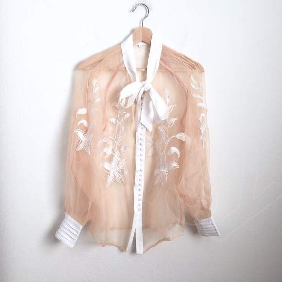 Malia Sheer Blouse - Picture 7 of 7